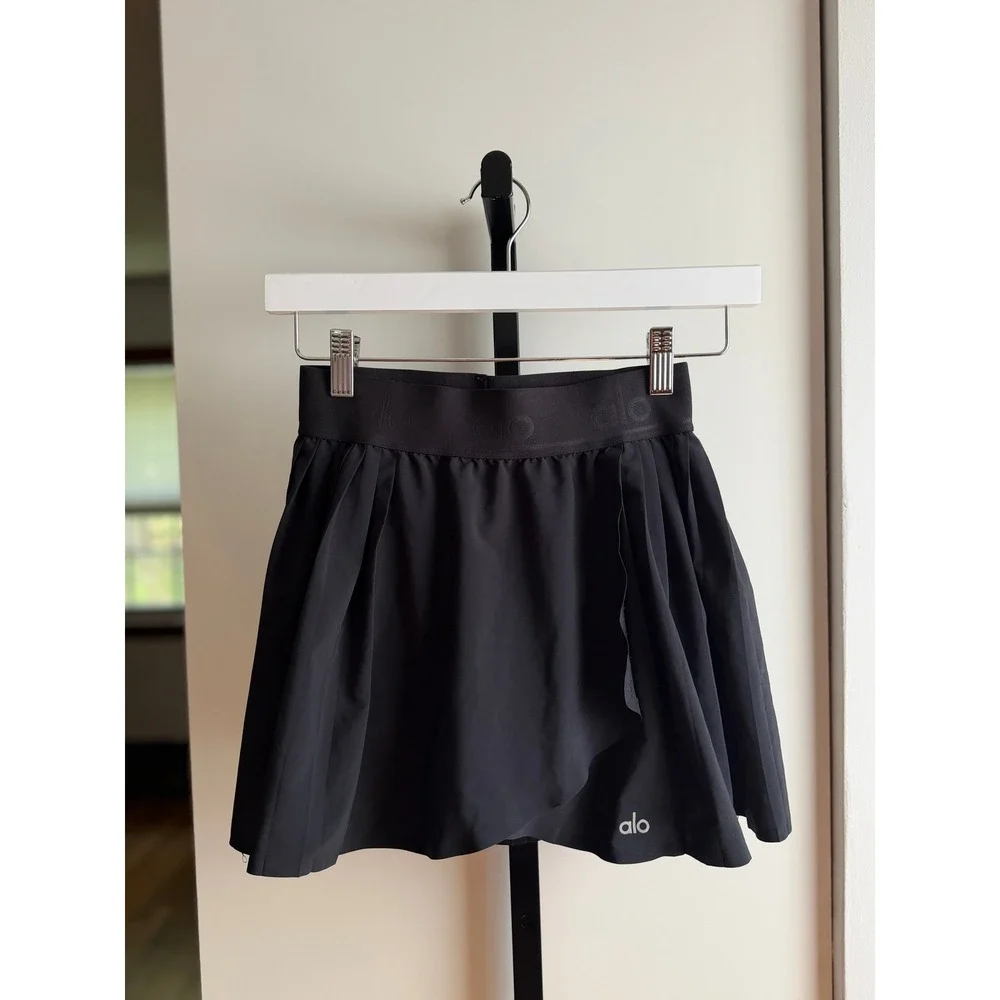 Alo Yoga Varsity Tennis Skirt – Size XXS – Black